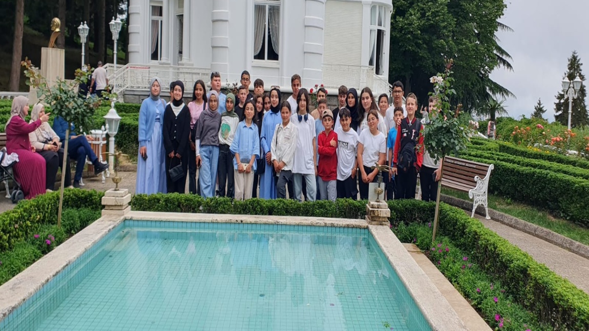 Öğrencilerimiz Senenin Yorgunluğunu Trabzon'da Attılar
